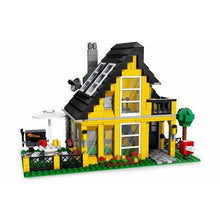 Charger l'image dans la galerie, LEGO Beach House - 4996 - Creator image